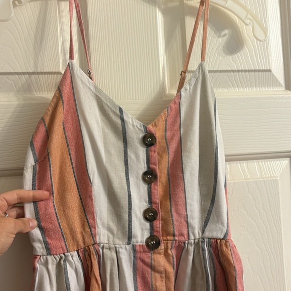 Cute dress - Picture 2 of 3